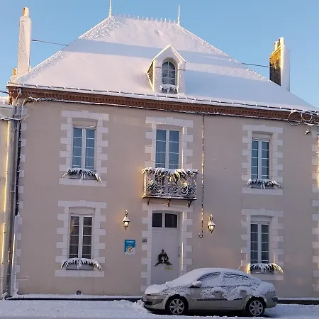 D'hotes Le Griffon 1855 Πανσιόν Saint-Laurent-Des-Autels